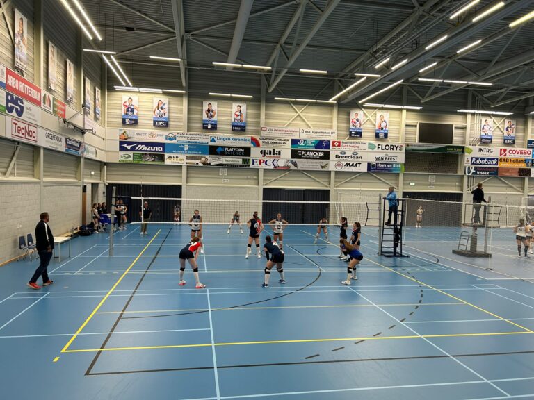 Sterke seizoenstart voor  WHV Dames 1